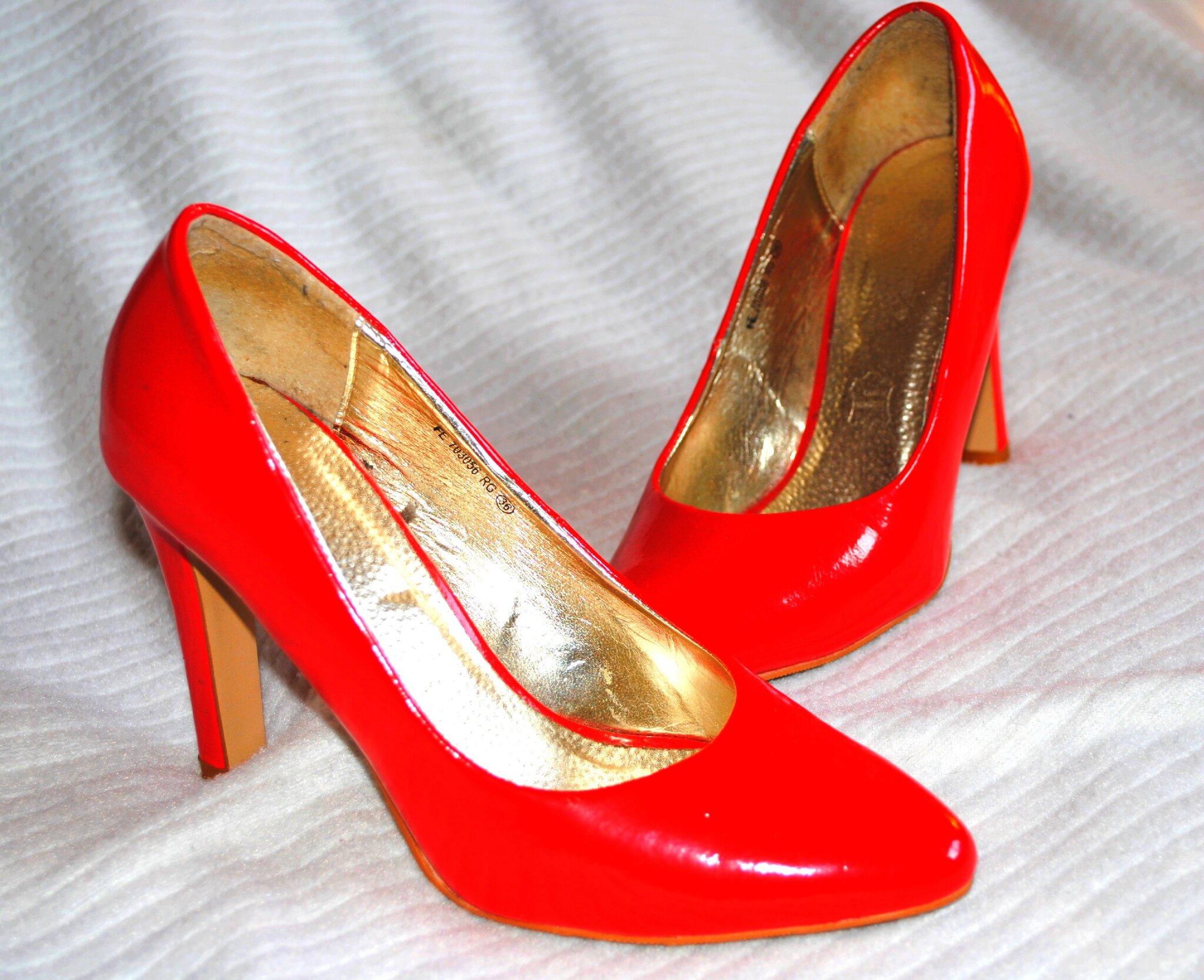 chaussure rouge pas cher