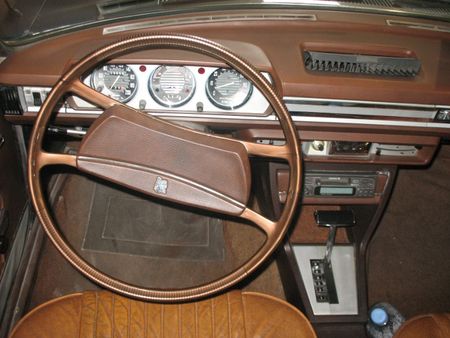 Peugeot504TIautoint