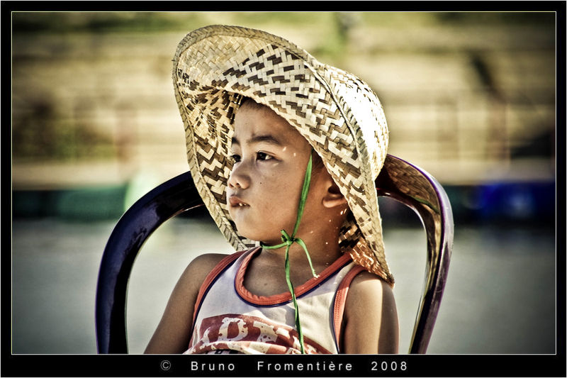 Children_in_Hoi_An