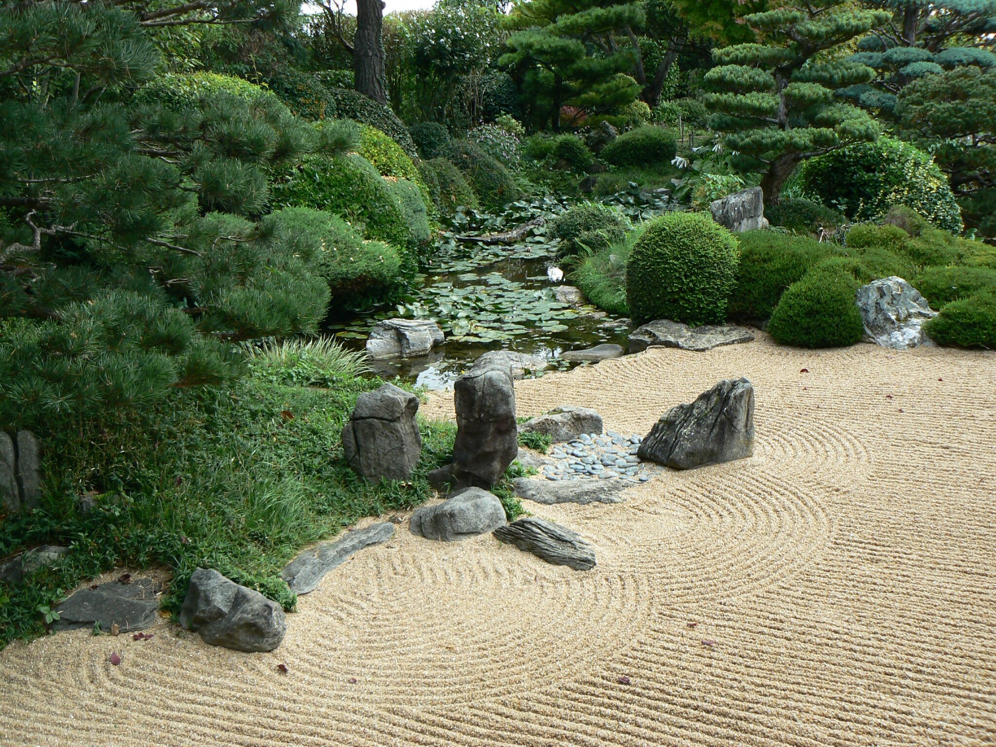le jardin zen d'Erik Borja LE JARDIN DE LA PRADE le jardin zen d'Erik Borja LE JARDIN DE LA PRADE