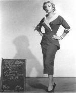 1951-04-05-LoveNest-test_costume-renie-mm-030-1