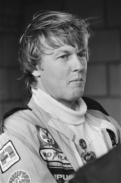 397px-Peterson_at_1978_Dutch_Grand_Prix