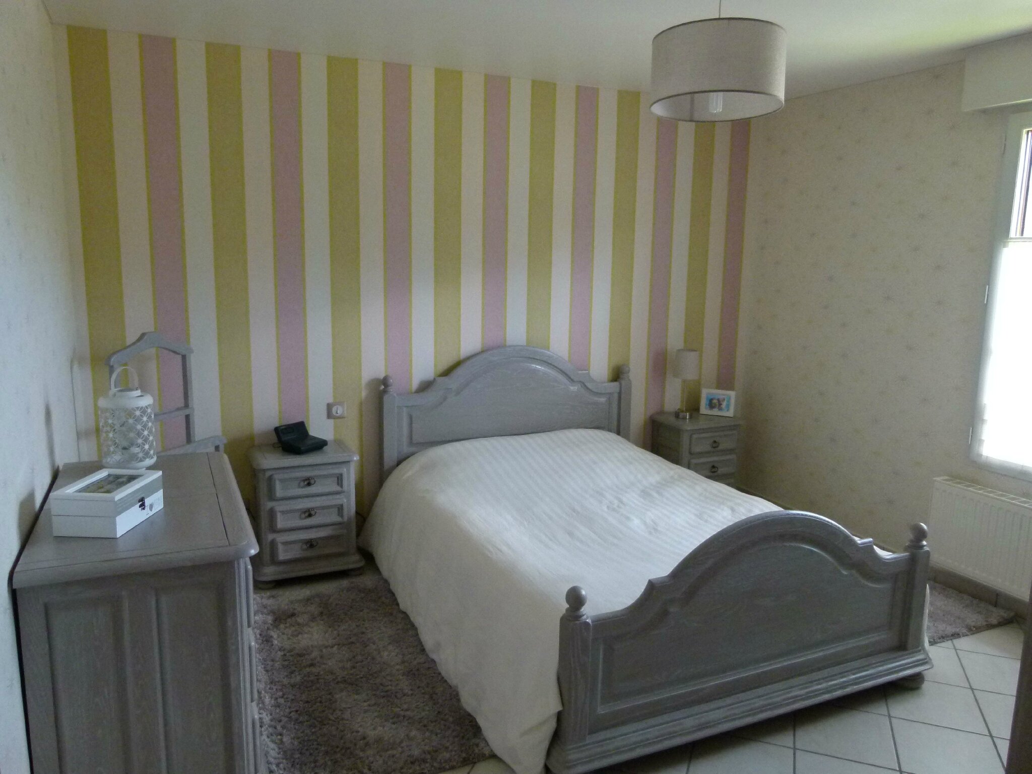 Vous avez envie d'une chambre à coucher claire ? patines & couleurs
