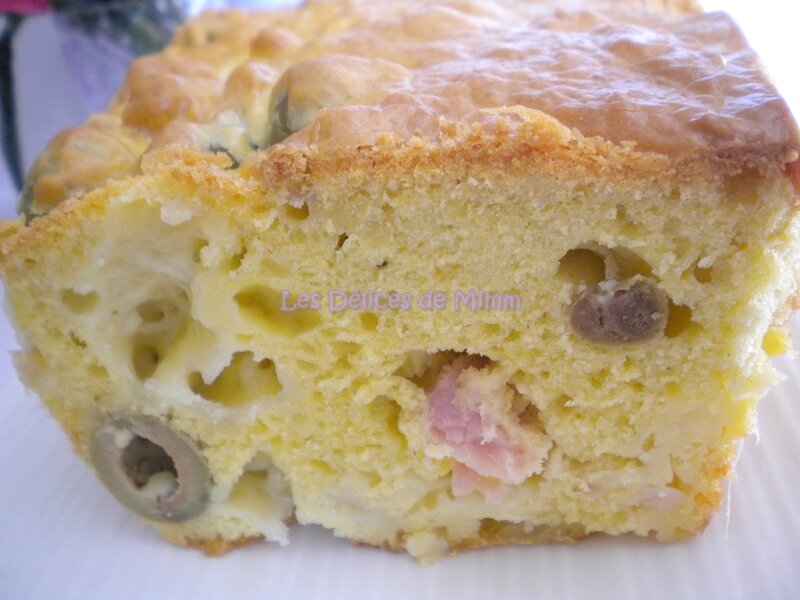 Cake aux olives, jambon et mozzarella 3