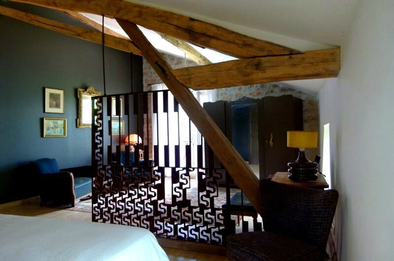 Chambres-d-hotes-Cordes-sur-Ciel-Room-Emeraude-Lounge-1024x680