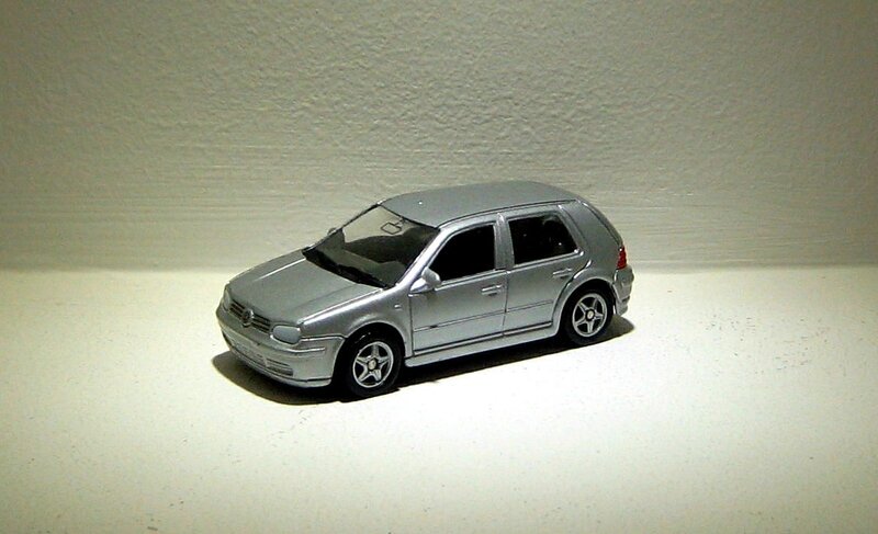 Vw golf IV GTI (ref 2046)(Welly)