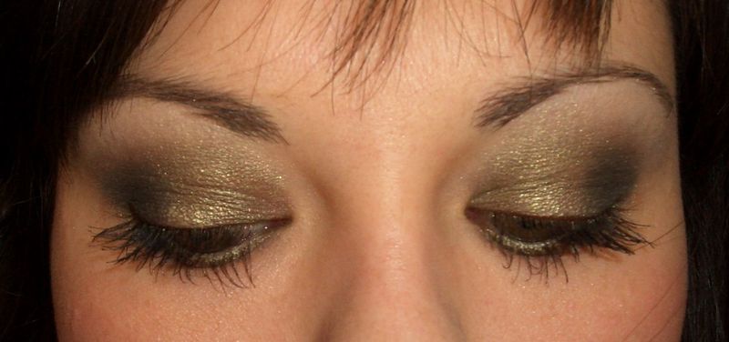 Maquillage kaki et doré pour l'automne avec The Rare Find de bareMinerals