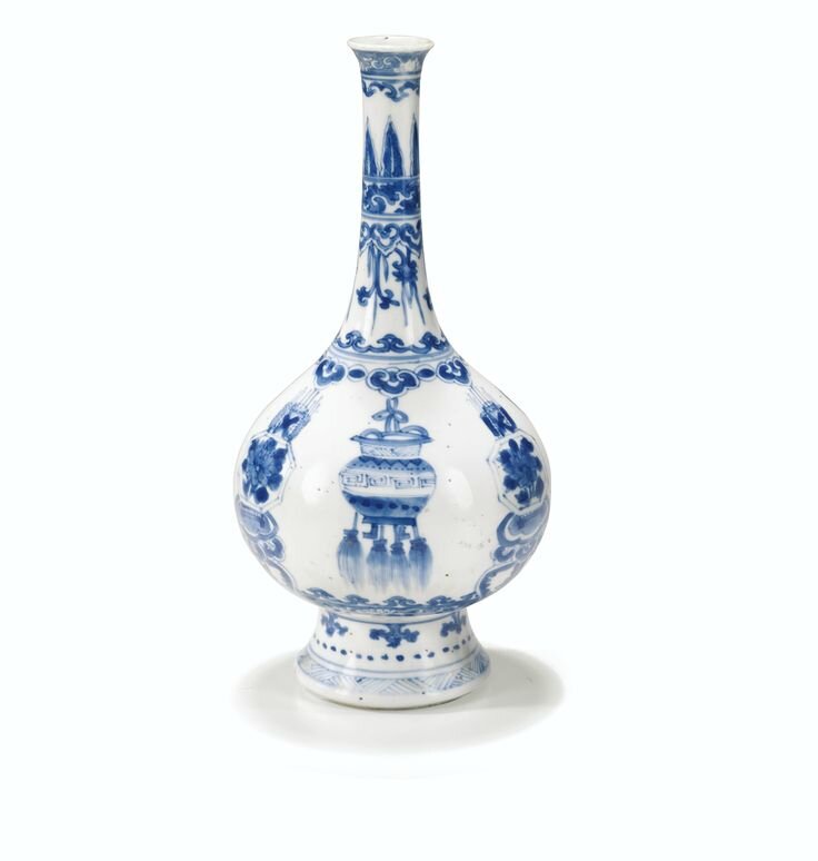 Vase en porcelaine bleu blanc Dynastie Qing, époque Kangxi