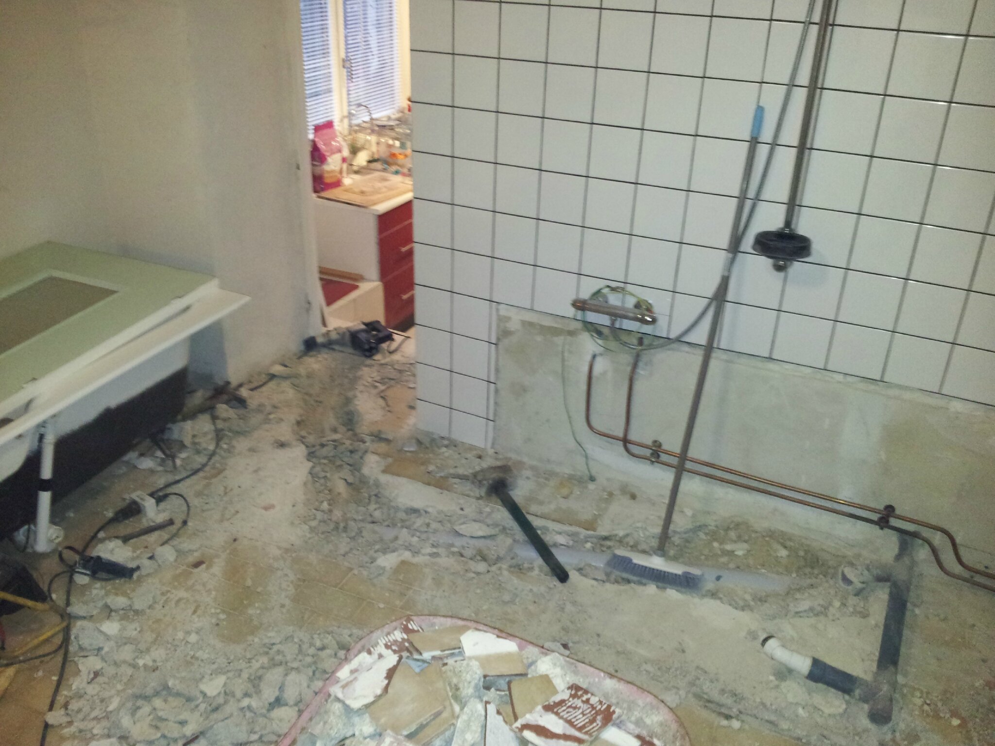 La salle de douche ici papa bricole, maman fignole & biscuit ...