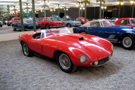 Ferrari_biplace_sport_250_MM_de_1952__Cit__de_l_Automobile_Collection_Schlumpf___Mulhouse__01