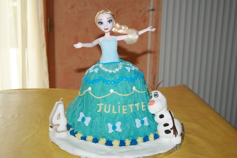 Gâteau Reine des neiges anniversaire Juliette 4 ans - Les Lutins