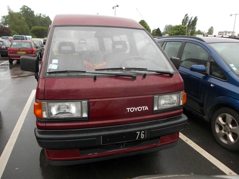 ToyotaLiteAceM30av