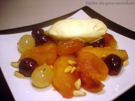 Poêlée de fruits au sirop d'érable et sa quenelle de glace - Péché de  gourmandise