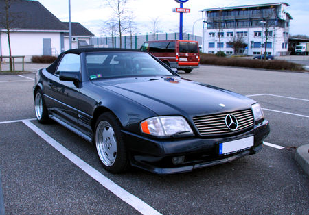 Mercedes_SL_600_V12_Cabriolet__Rencard_du_Burger_King_avril_2010__01