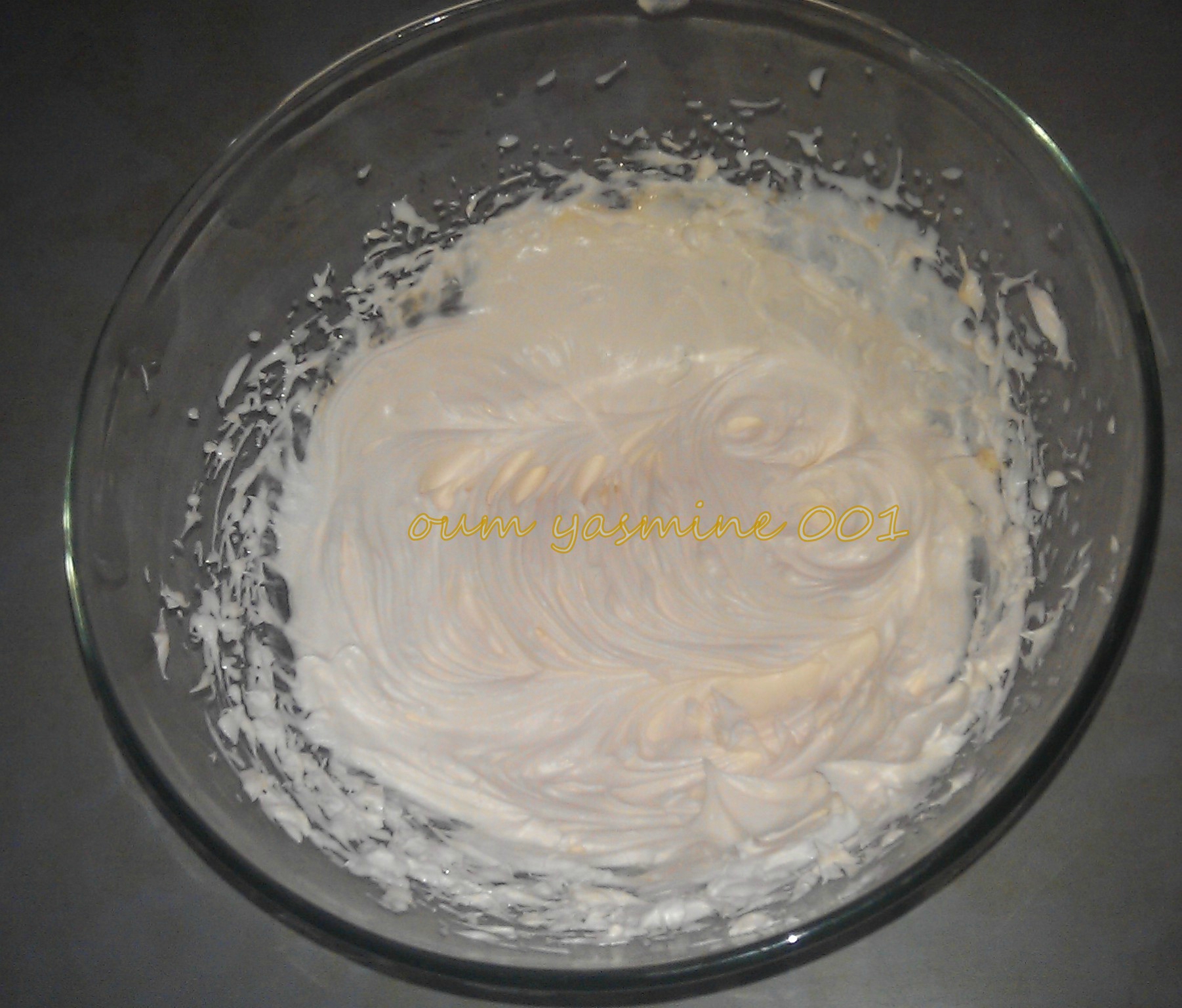 Crème chantilly - la cuisine d'oum yasmine001
