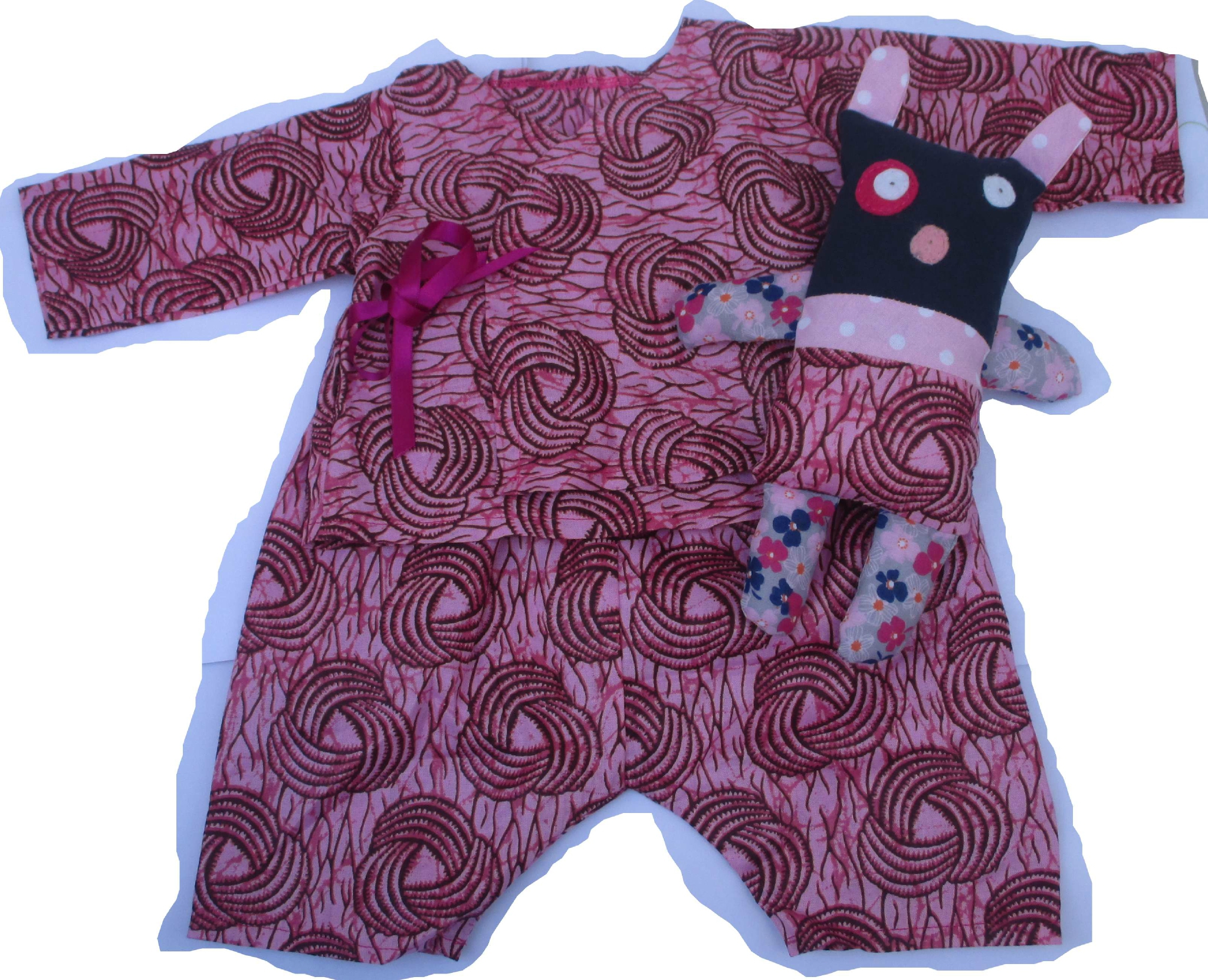 Ensemble bébé brassière et sarouel avec doudou coordonné
