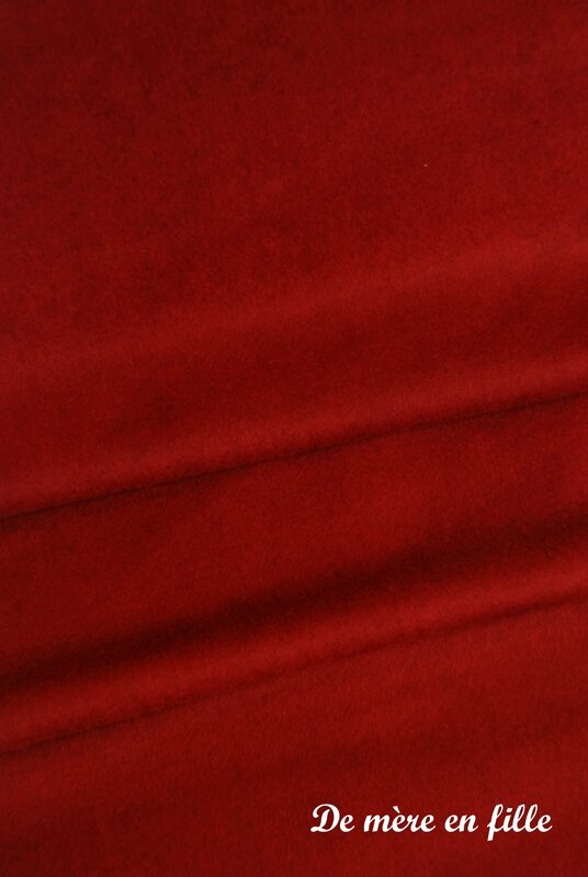 rouge foncé