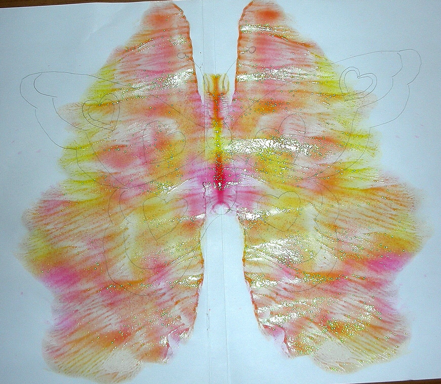 Concours de coloriage Papillon peinture symétrique et Concours de coloriage Papillon peinture symétrique et coquelicots