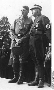 Hitler_und_Röhm