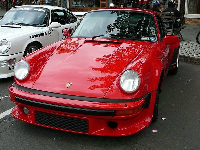 800px-SC06_1989_Porsche_911_Turbo-1