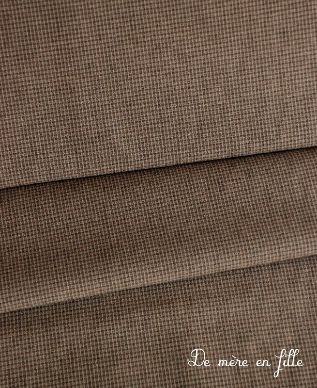 47 petits carreaux marron
