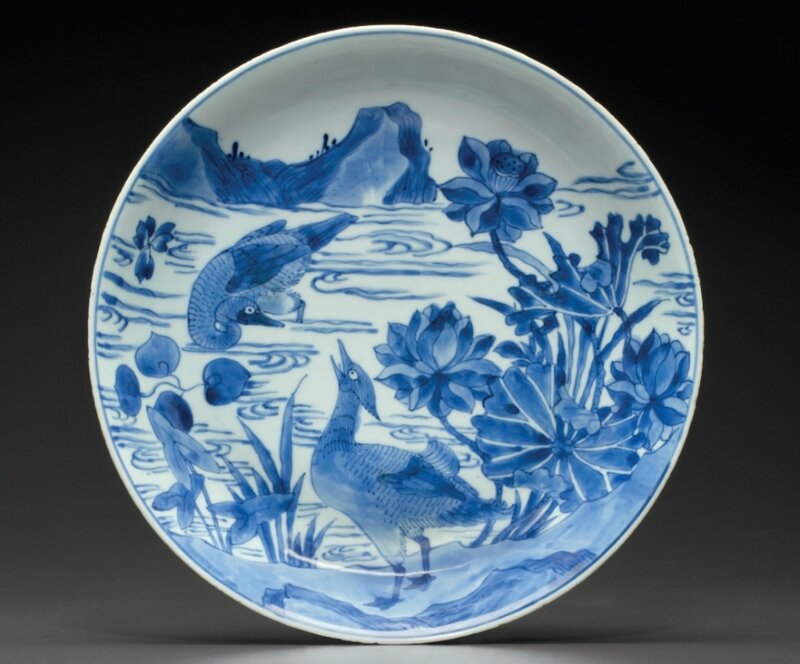 A blue and white deep dish, Early Kangxi period, circa 1665