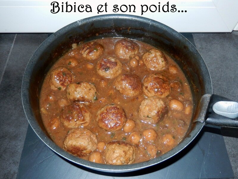 Boulettes de boeuf faciles et rapides et leur sauce champignons