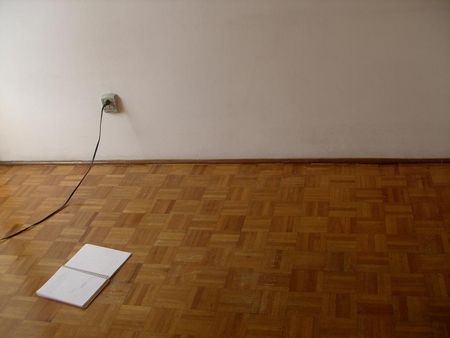 libreta_sobre_habitaci_n_vac_a