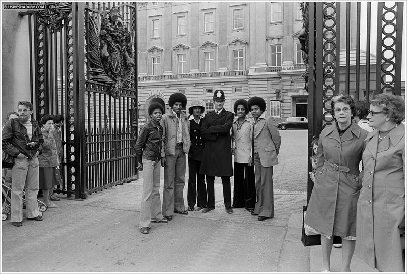 Un jour dans la vie de Michael Jackson - Page 2 86867691