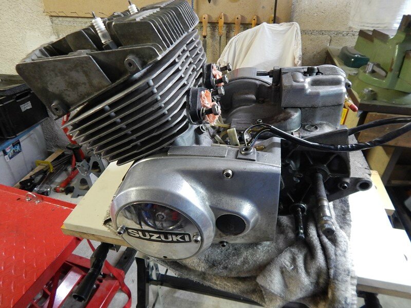 T 250 SUZUKI KIT DE DEUX CONDENSATEURS NEUF