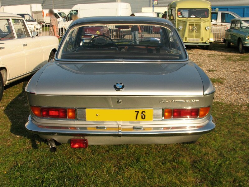 BMW2000Car