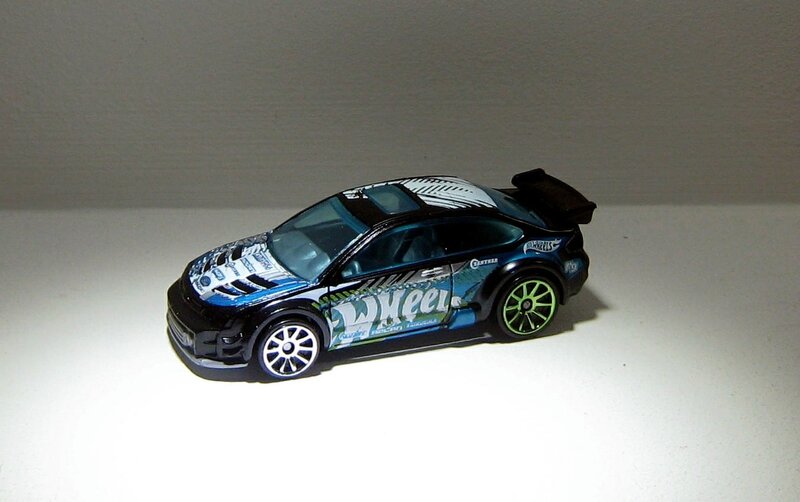 Ford focus de 2008 (Hotwheels 2013)