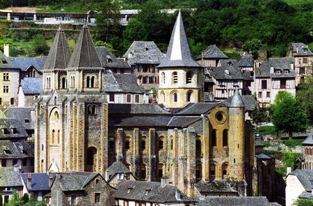 Conques__Aveyron_1_