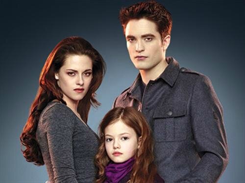 Bella-Edward-and-Renesmee-bella-cullen-vampire-31296914-500-375