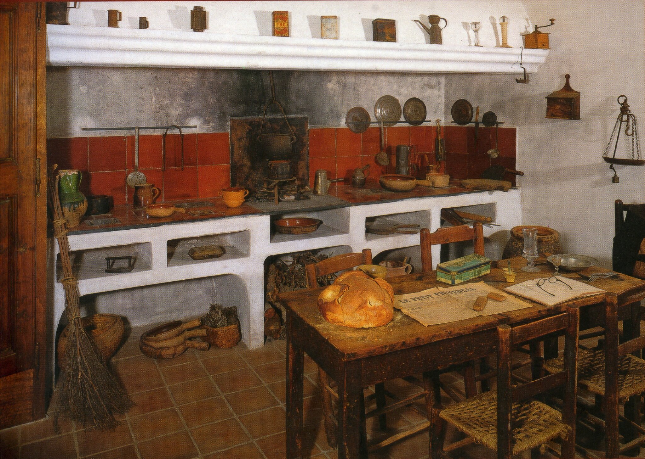 Objets et ustensiles de la cuisine passion provence