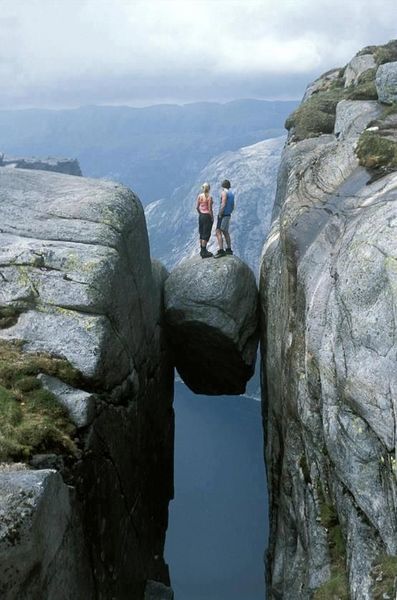 Kjerag_Norway1