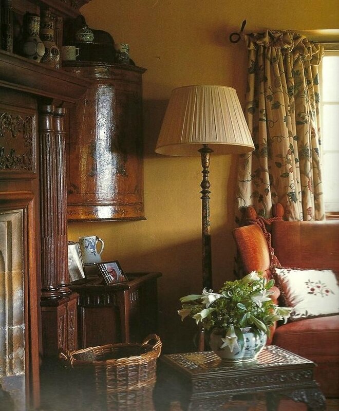 71a4e70e7374baa2cb7cdb40639b34c8--english-cottage-interiors-country-interiors
