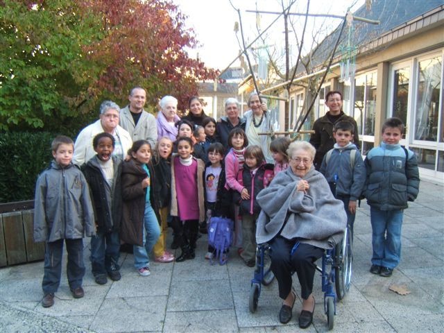 rencontres intergénérationnelles maisons retraite