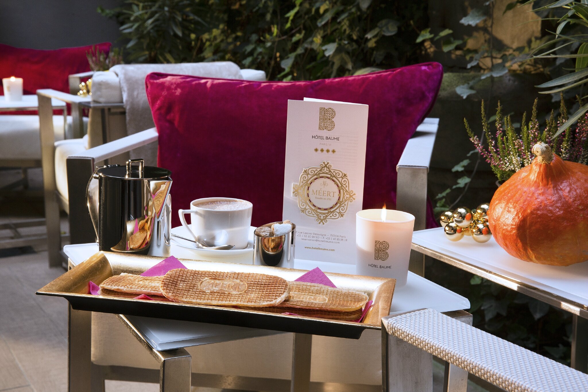 Fan de déco années 1930 ? offrez vous un tea time à l'hôtel baume ...