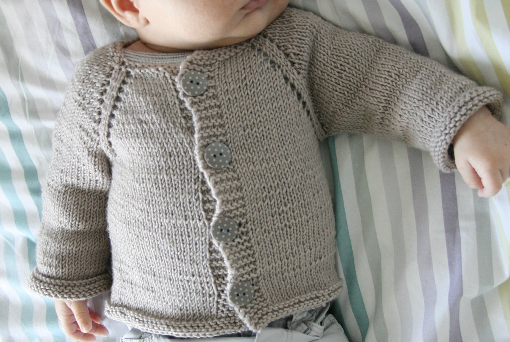 Au crochet: turoriel gilet bébé 1 3 mois top down  Le petit coin de Claire 