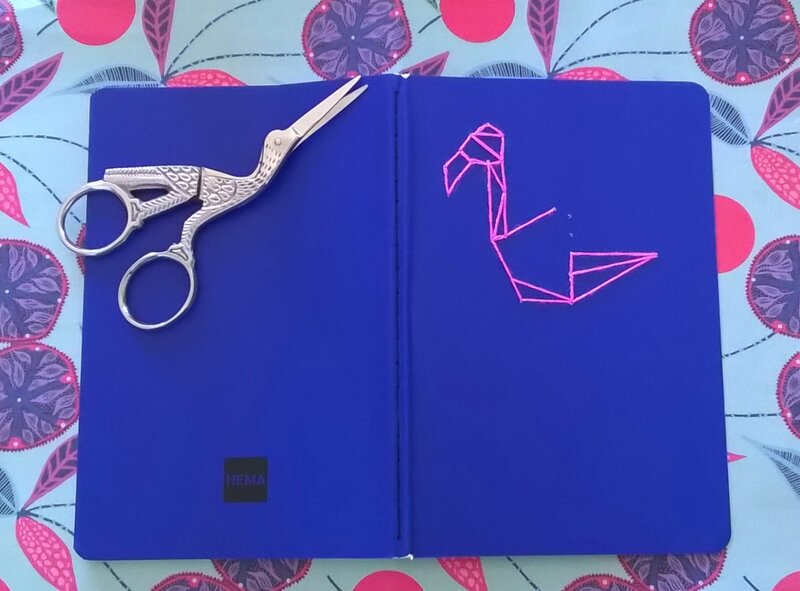 broderie-encours-flamant-rose