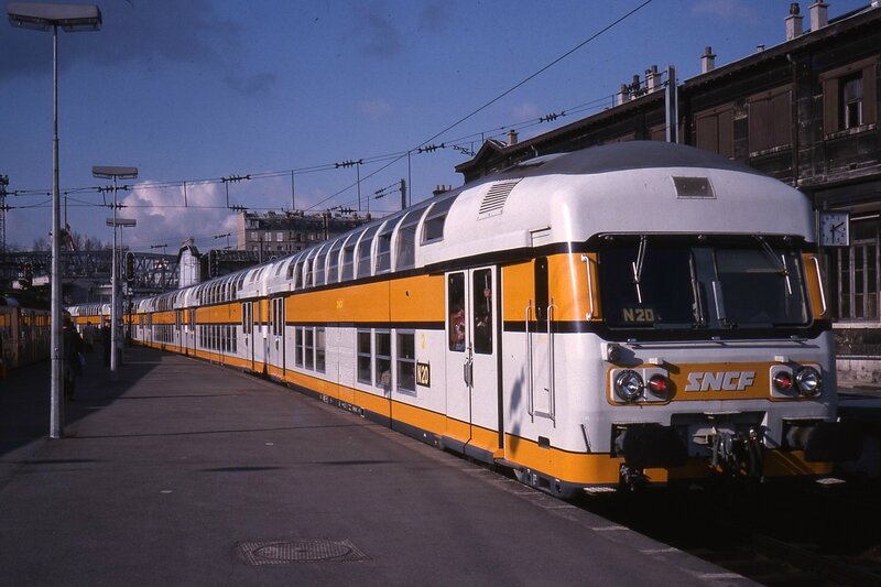 1977_VB2Nparis-nord_manara