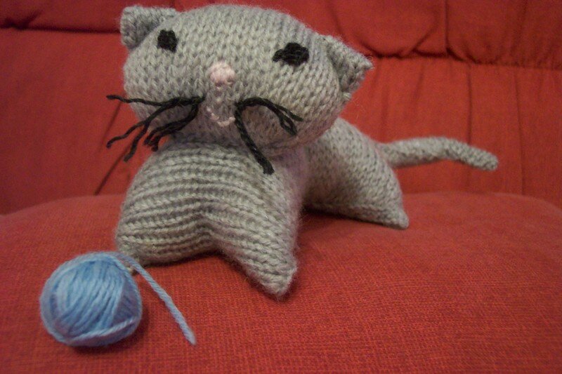 tricoter un doudou chat