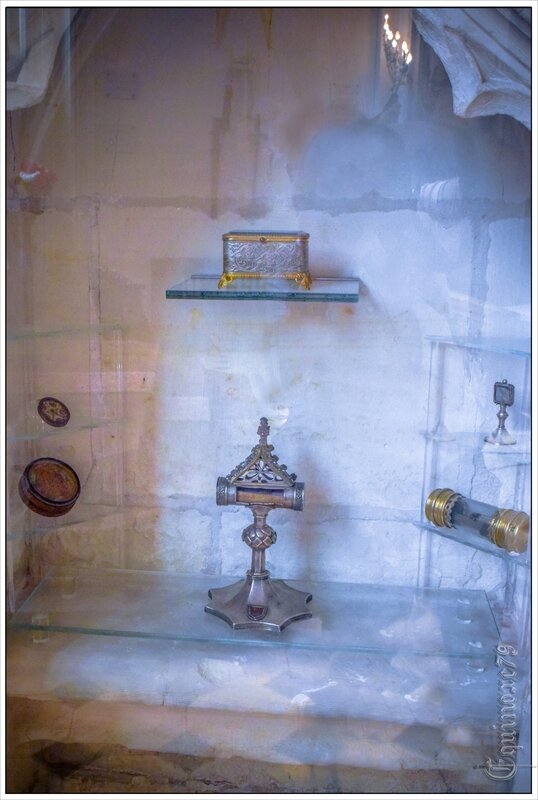 reliques de Sainte Catherine d'Alexandrie - église de Fierbois