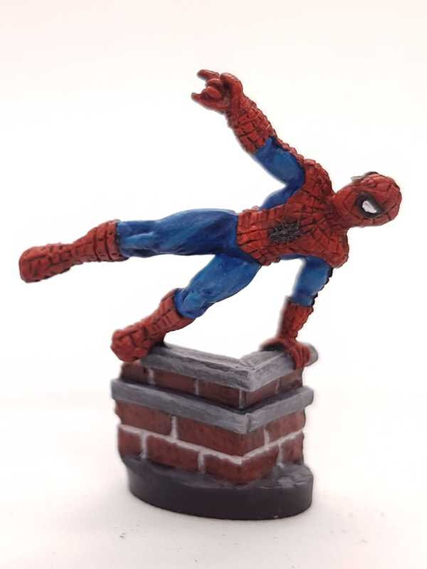 Figurine Spiderman sur socle