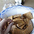 Crackers au tahini (purée de sésame), paprika fumé et graines