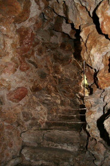 L'escalier qui remonte de la grotte de Marie Antoinette - Photo de MA COLLECTION D'ESCALIERS - Manouedith et ses passions