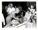 1960-06-01-on_set_LML-birthday_of_MM-022-1