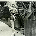 1947s - marilyn monroe dans la rue