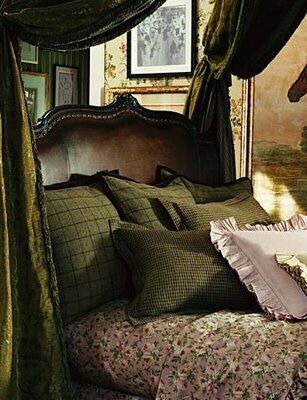 f18d486a0eadd5d20bda482522901edb--equestrian-bedroom-equestrian-style